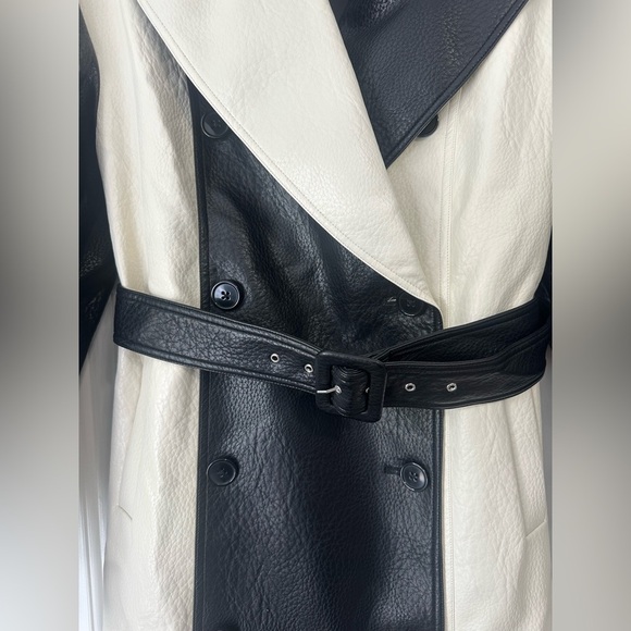 NWT Ronny Kobo Baylor Faux Leather Trench Coat. Size Large. - Picture 10 of 15